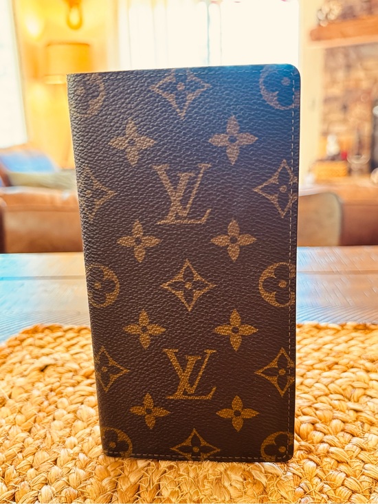 Louis Vuitton Handbags - LOUIS VUITTON
Monogram Porte Valeurs
Checkbook Wallet 2012
